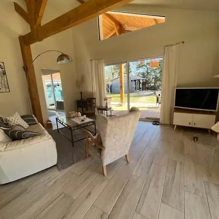 Charmante Maison En Bois Léon